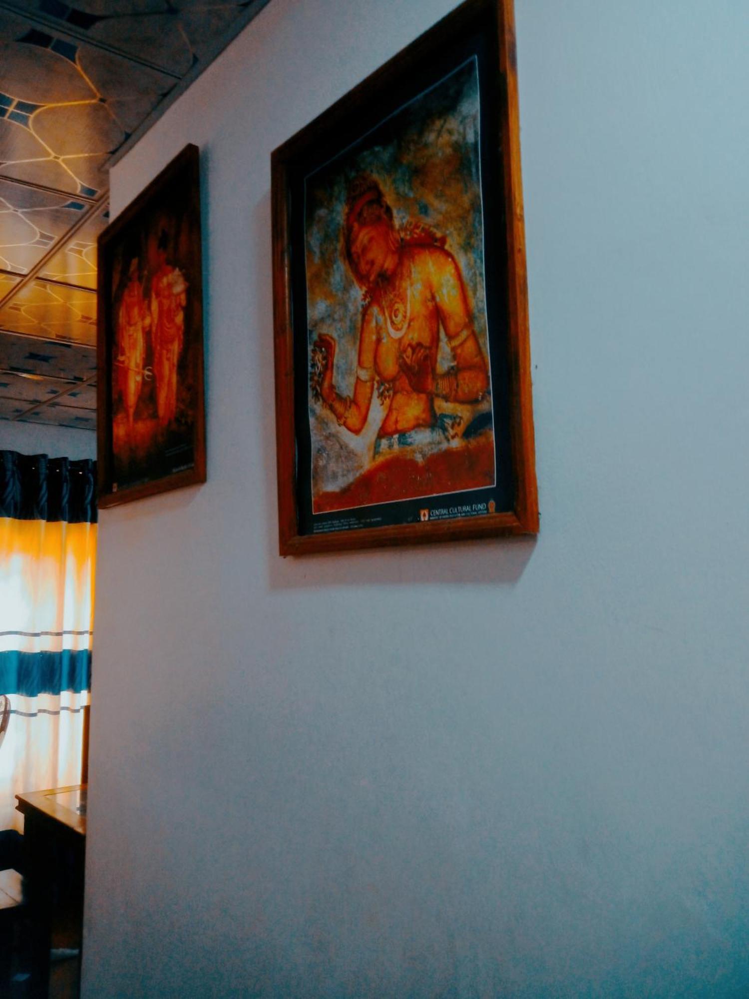 Impress Holiday Home Anuradhapura Zimmer foto